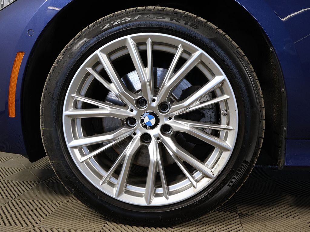 2023 BMW 3 Series 330i - Photo 21