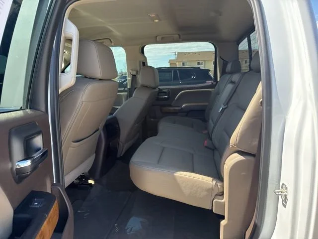 Used 2018 WHITE FROST TRICOAT GMC SLT image 38