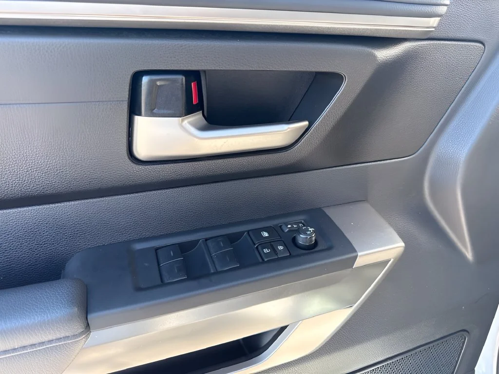 Used 2023 White Toyota SR5 image 26