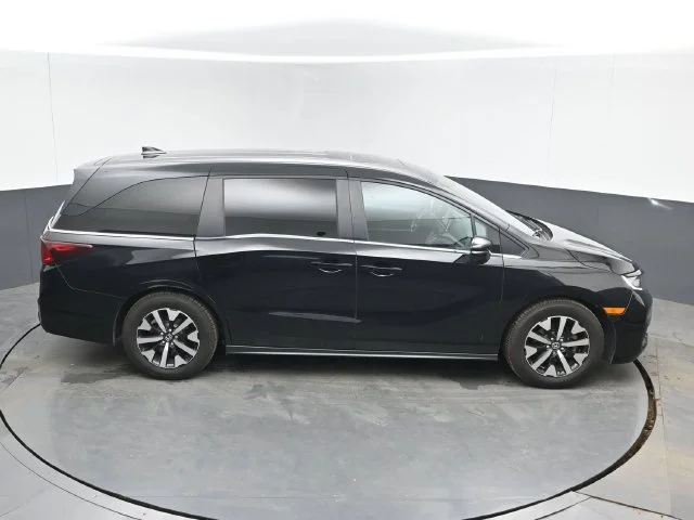 2025 Honda Odyssey EX-L - Photo 97