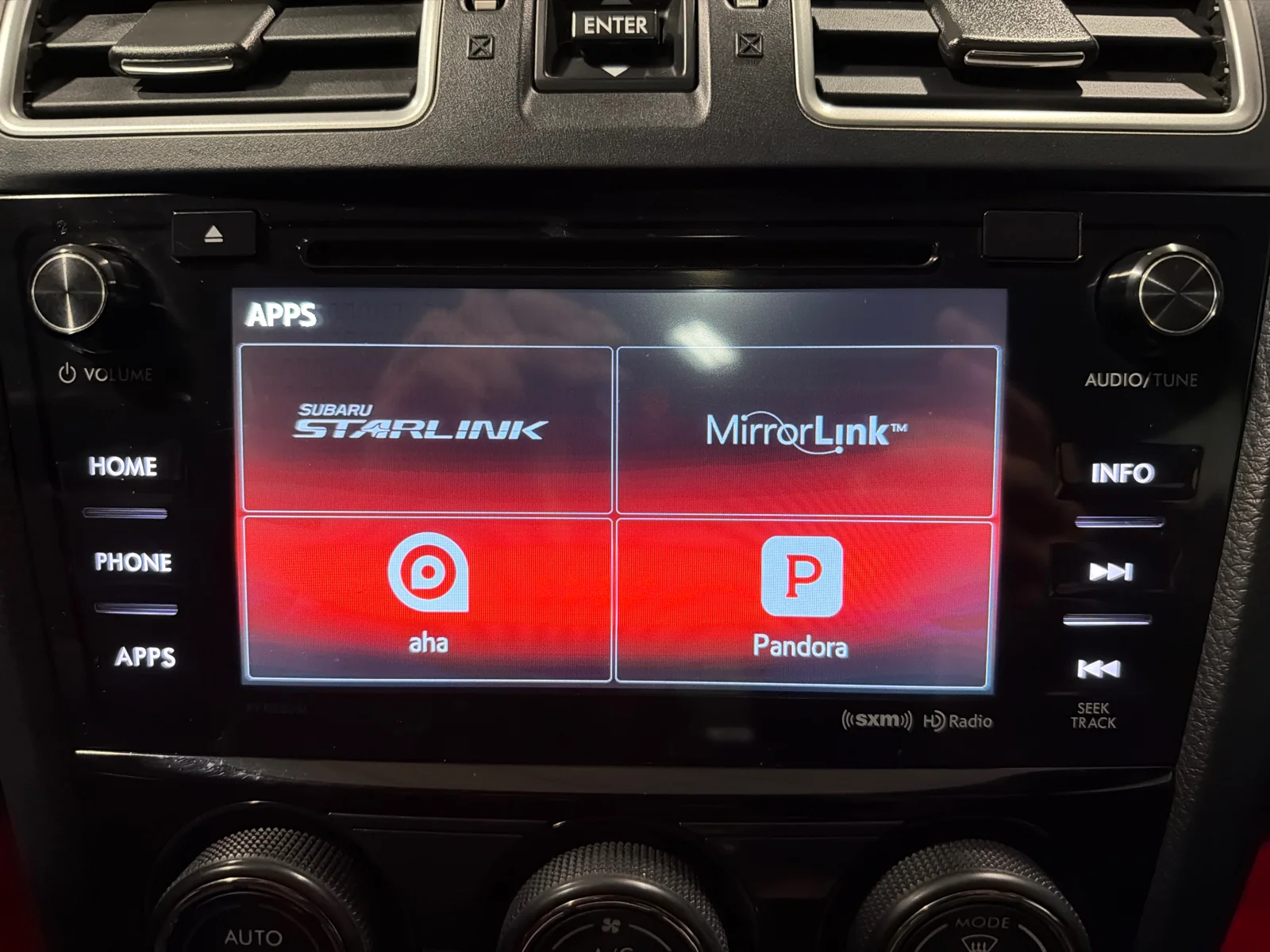Used 2018 Crystal Black Silica Subaru Premium image 30