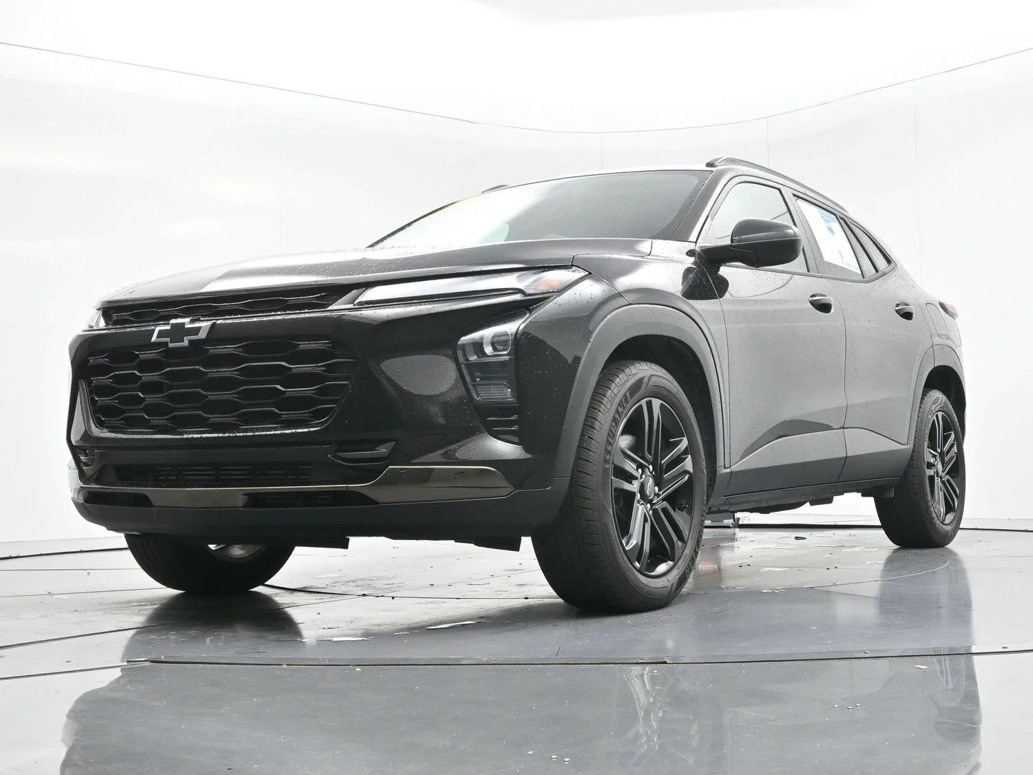 Used 2025 Mosaic Black Metallic Chevrolet ACTIV image 42