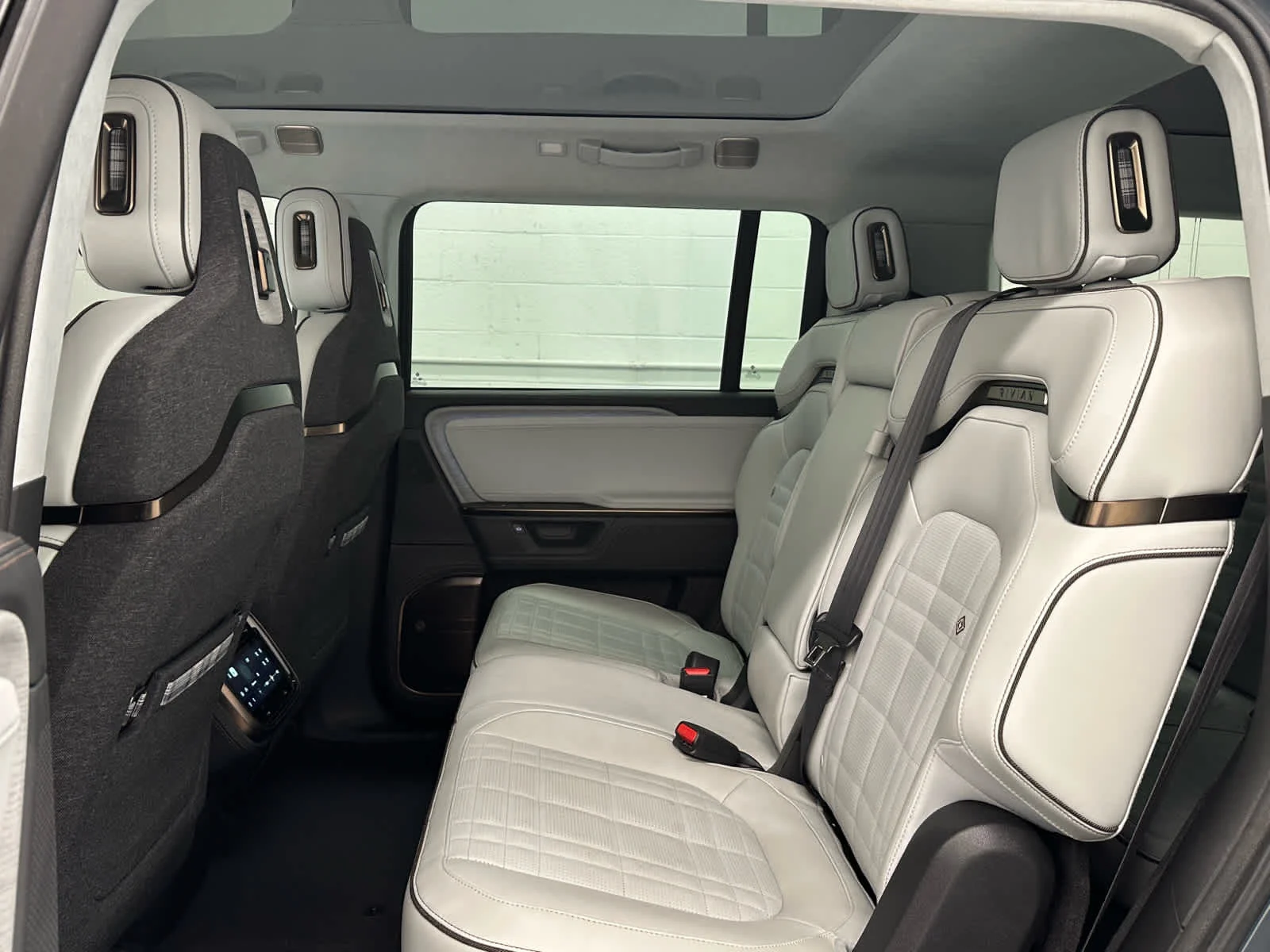 Used 2025 Storm Blue Rivian Ascend image 15
