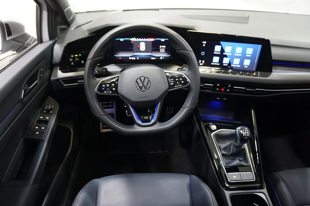 Used 2024 White Volkswagen 2.0T image 14