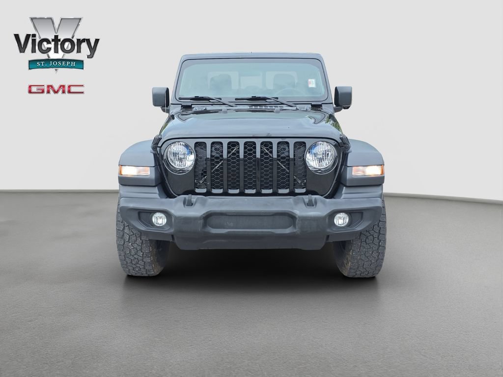 Used 2020 Jeep Gladiator Sport with VIN 1C6JJTAGXLL195940 for sale in Kansas City