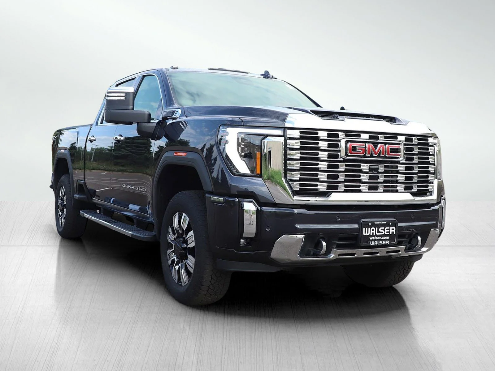 Used 2024 Titanium Rush Metallic GMC Denali image 7