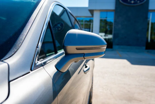 Used 2016 Luxe Metallic Lincoln Reserve image 15