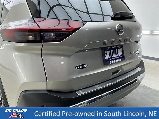 Used 2023 Champagne Silver Metallic Nissan Platinum image 22