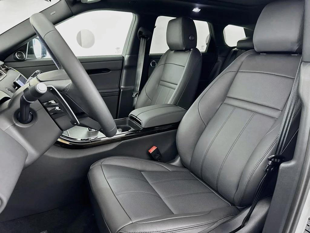 New 2026 Fuji White Land Rover Core S image 21