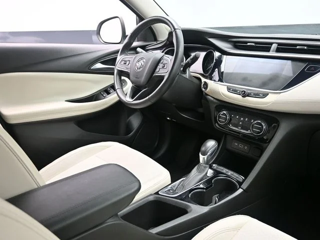 Used 2020 White Buick Select image 15