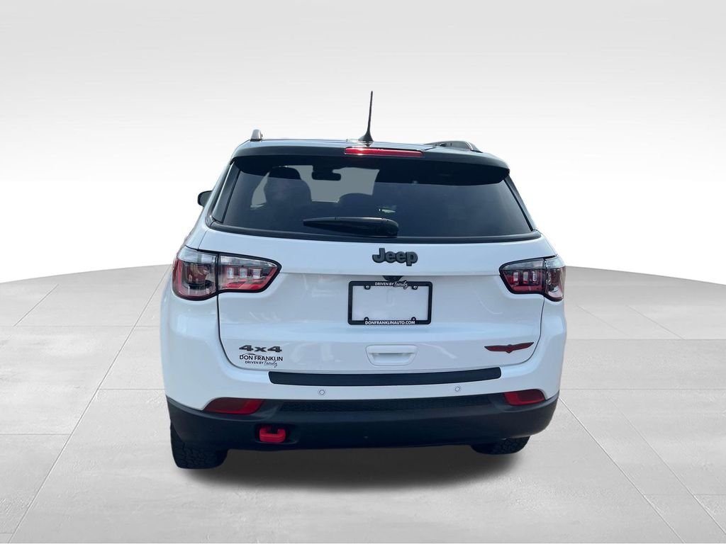 Used 2025 White Jeep Trailhawk image 4