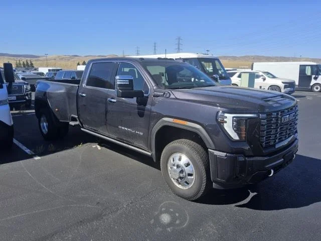 Used 2025 Titanium Rush Metallic GMC Denali Ultimate DRW image 6