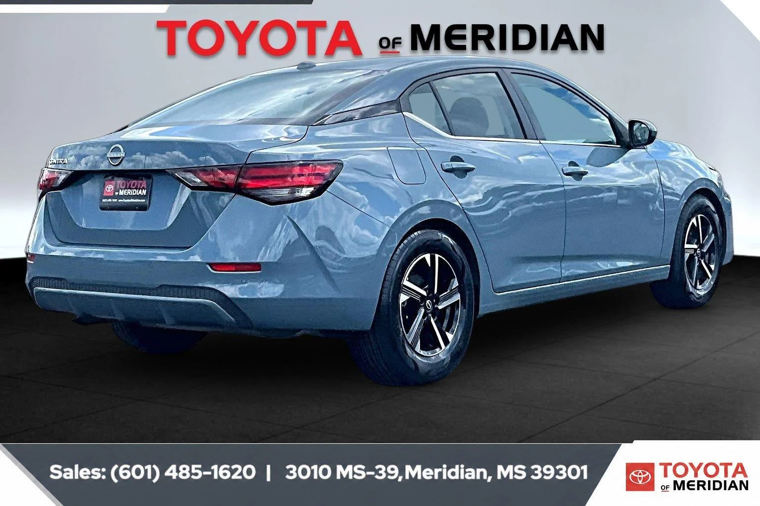 Used 2025 Atlantic Gray Metallic Nissan SV image 11