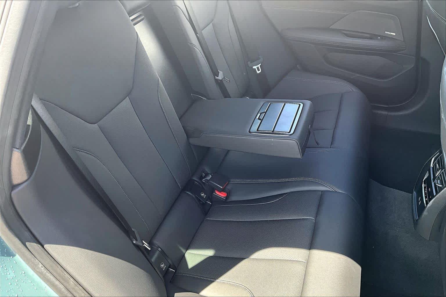 Used 2025 Cape York Green Metallic BMW 430i xDrive image 16