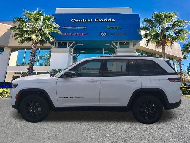 Certified Used 2025 White Jeep Altitude X image 8