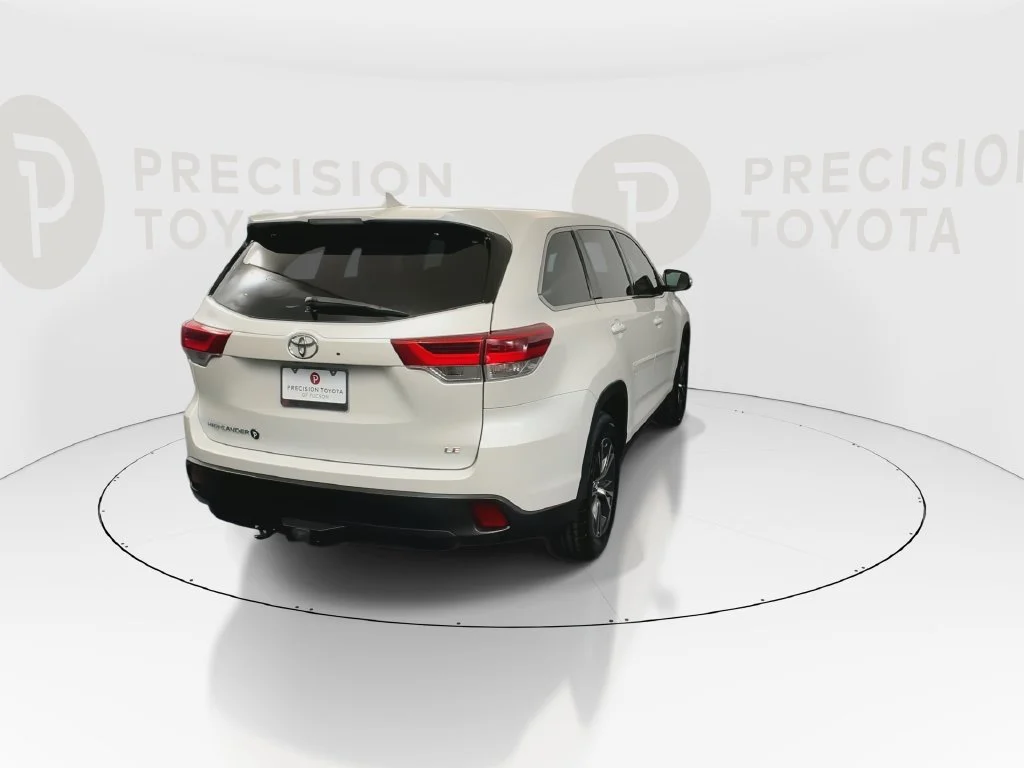 Used 2019 Blizzard Pearl Toyota LE Plus image 18