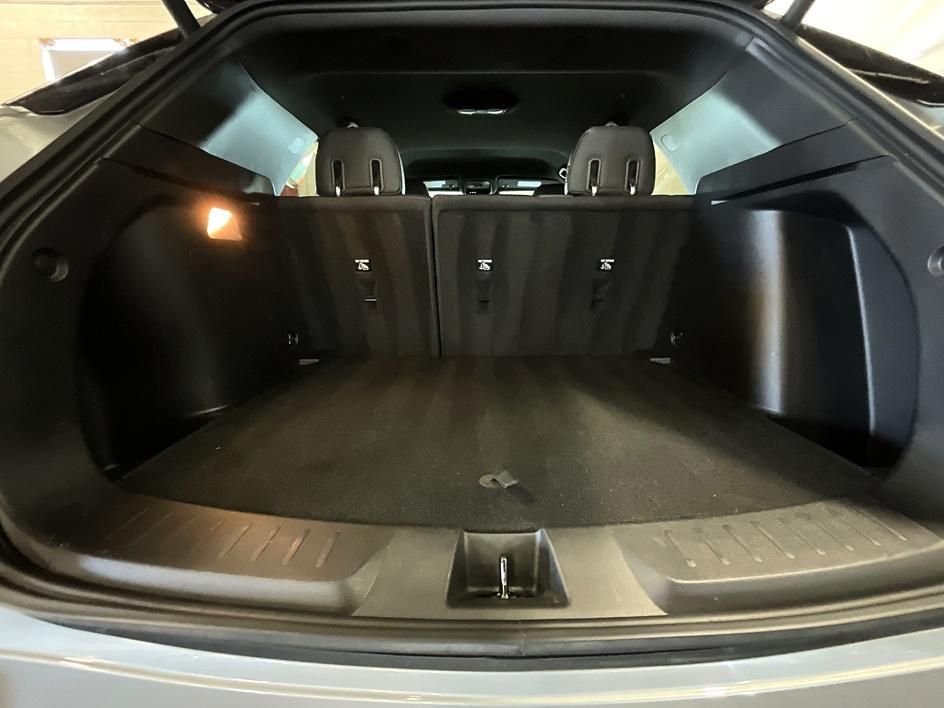 Used 2025 Gray Chevrolet RS image 16