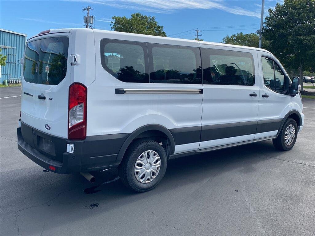 Used 2026 Oxford White Ford 350 XLT image 11