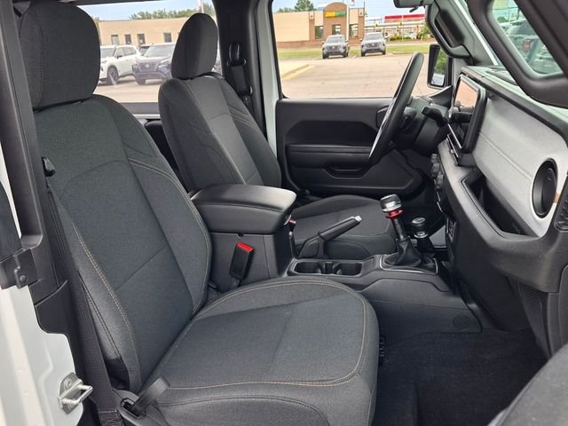 Used 2025 White Jeep Sport image 12