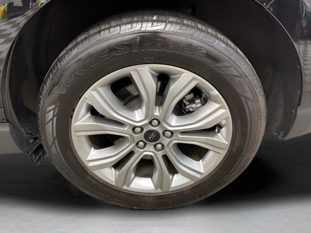 Used 2024 Black Metallic Ford Titanium AWD image 36