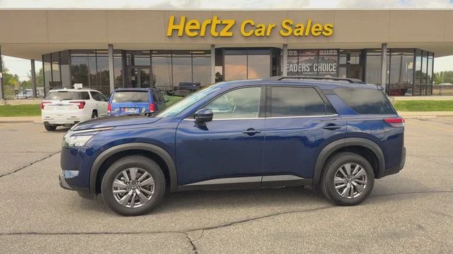 Used 2025 Blue Nissan SV image 5