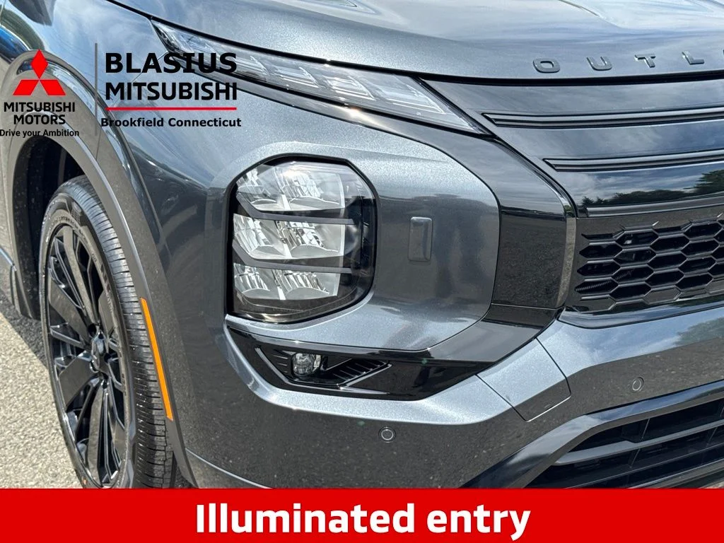 New 2026 Gray Mitsubishi SEL image 15