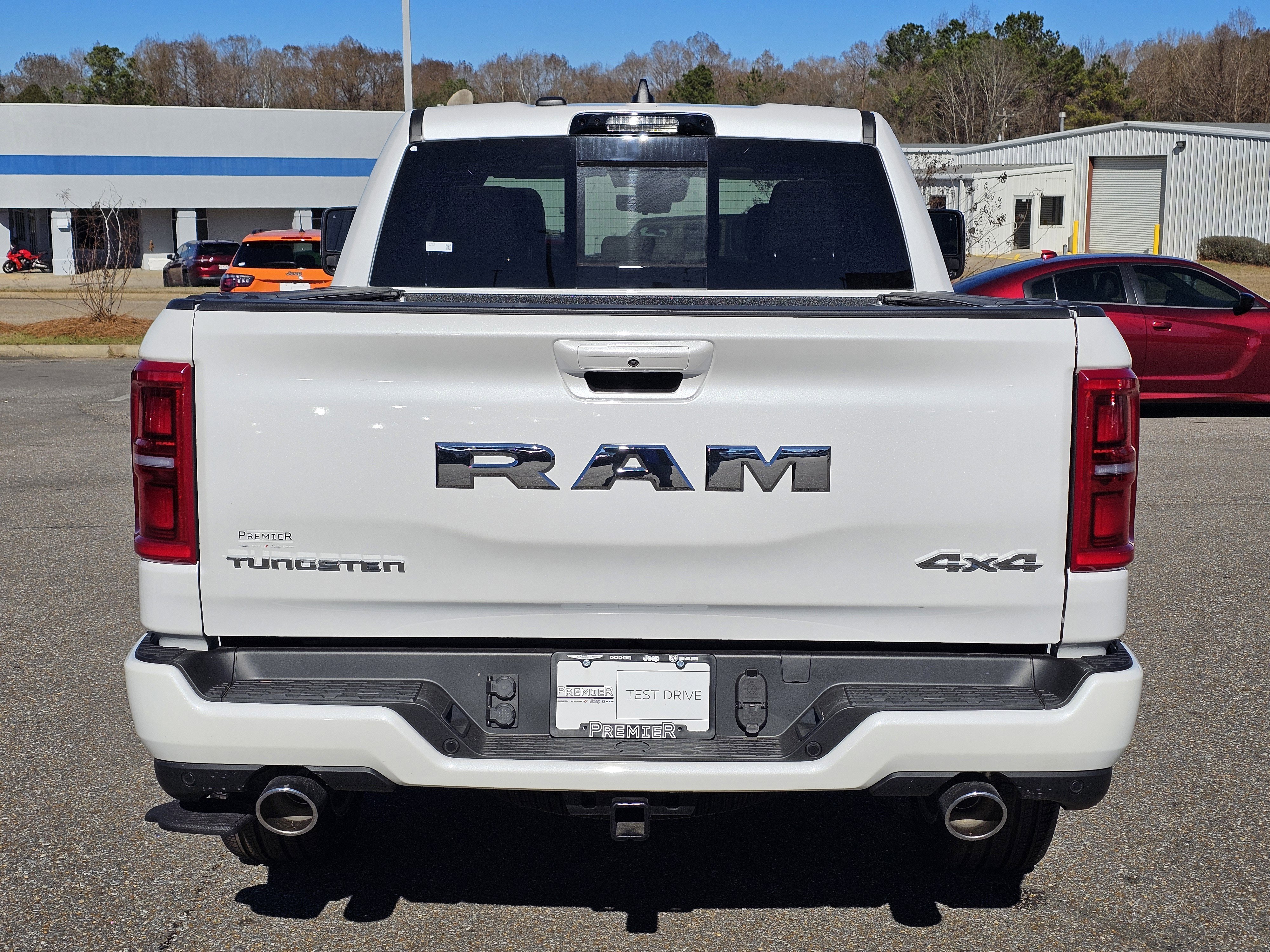 New 2025 Ivory White Tri-Coat Pearlcoat Ram Tungsten image 11