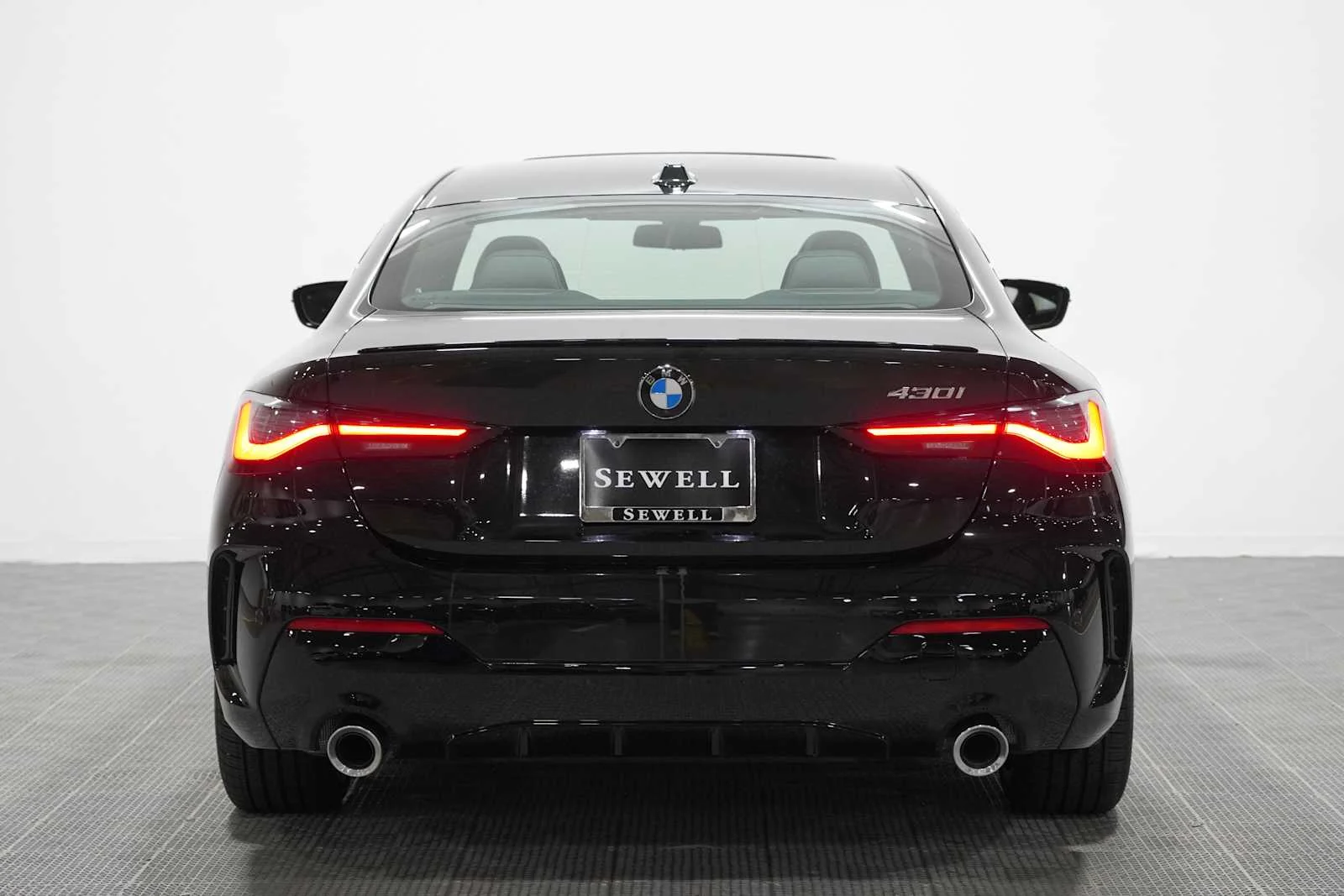 Used 2026 Black Sapphire Metallic BMW 430i image 5
