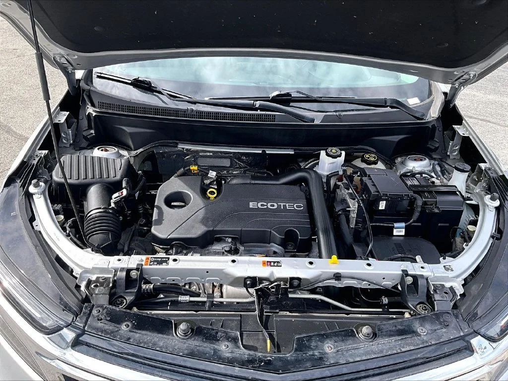 Used 2022 Silver Chevrolet Premier image 11