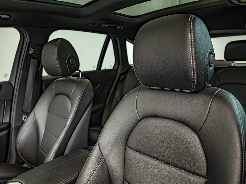 Used 2022 Black Mercedes-Benz GLC 300 image 30