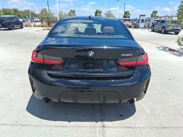 Used 2023 Black BMW 330i image 5