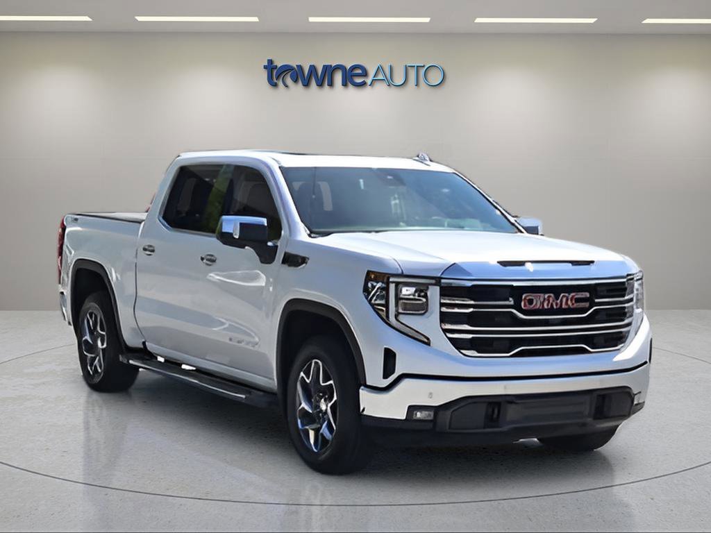 Used 2024 White Frost Tricoat GMC SLT image 9