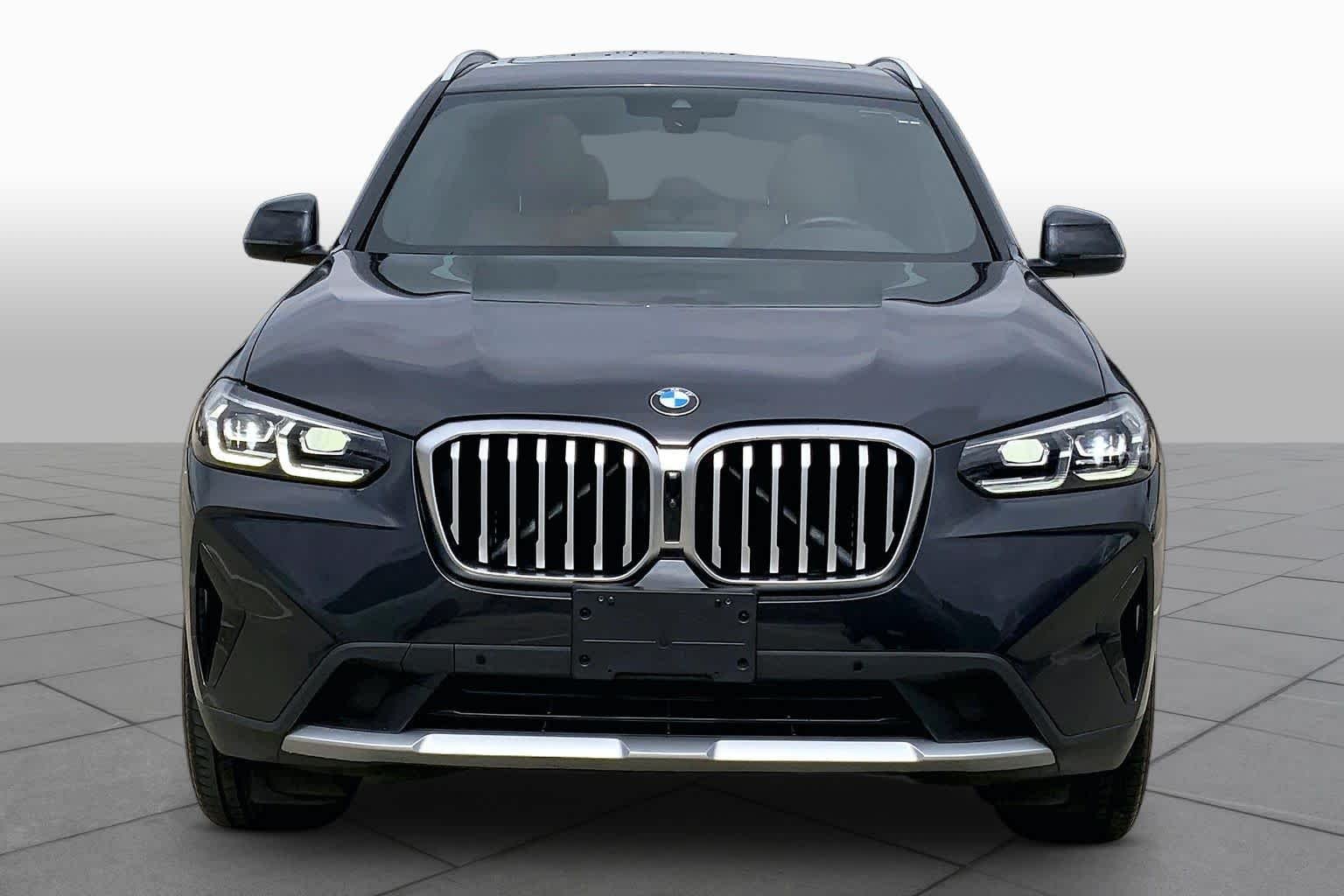 Used 2023 Dark Graphite Metallic BMW sDrive30i image 3