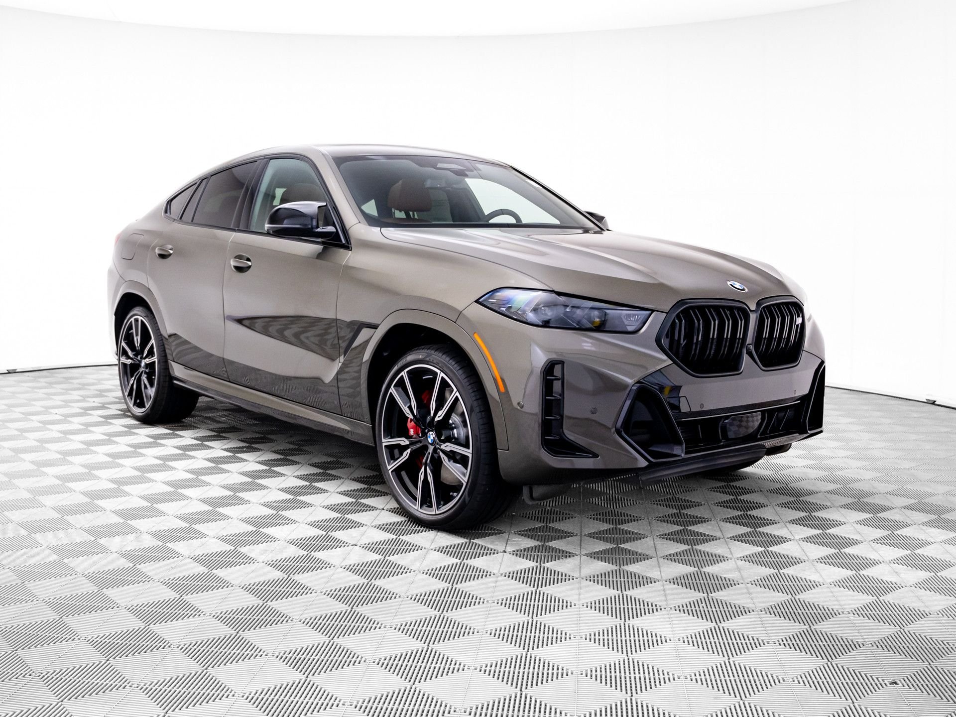 New 2027 Manhattan Green Metallic BMW M60i image 8