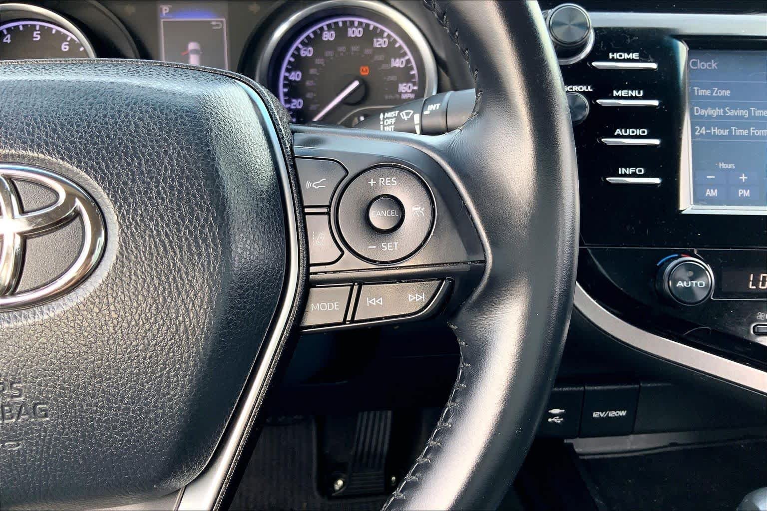 Used 2018 Celestial Silver Metallic Toyota SE image 24