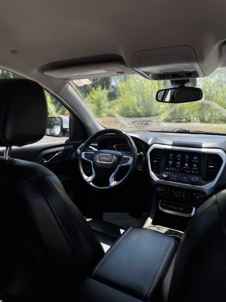 Used 2023 Summit White GMC SLT image 33