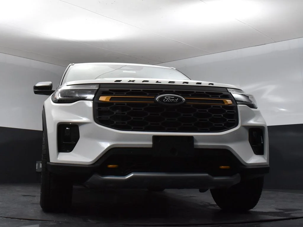 New 2026 White Ford Tremor image 29