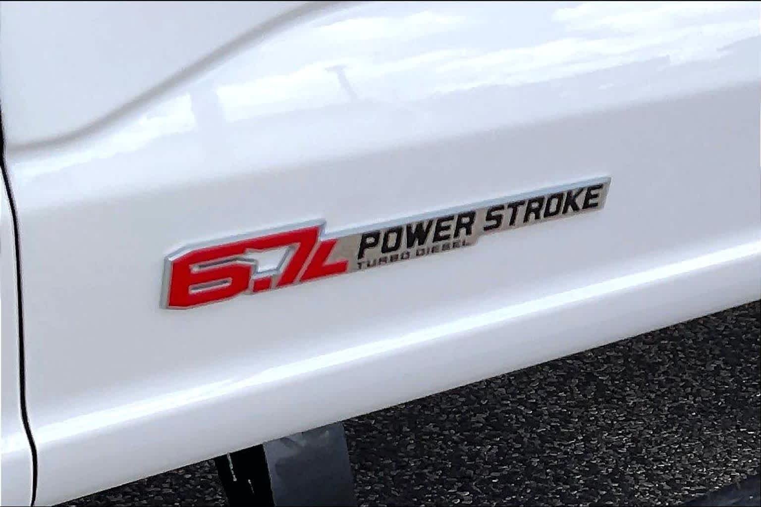 New 2026 Star White Metallic Tri-Coat Ford F-350® Platinum® image 15