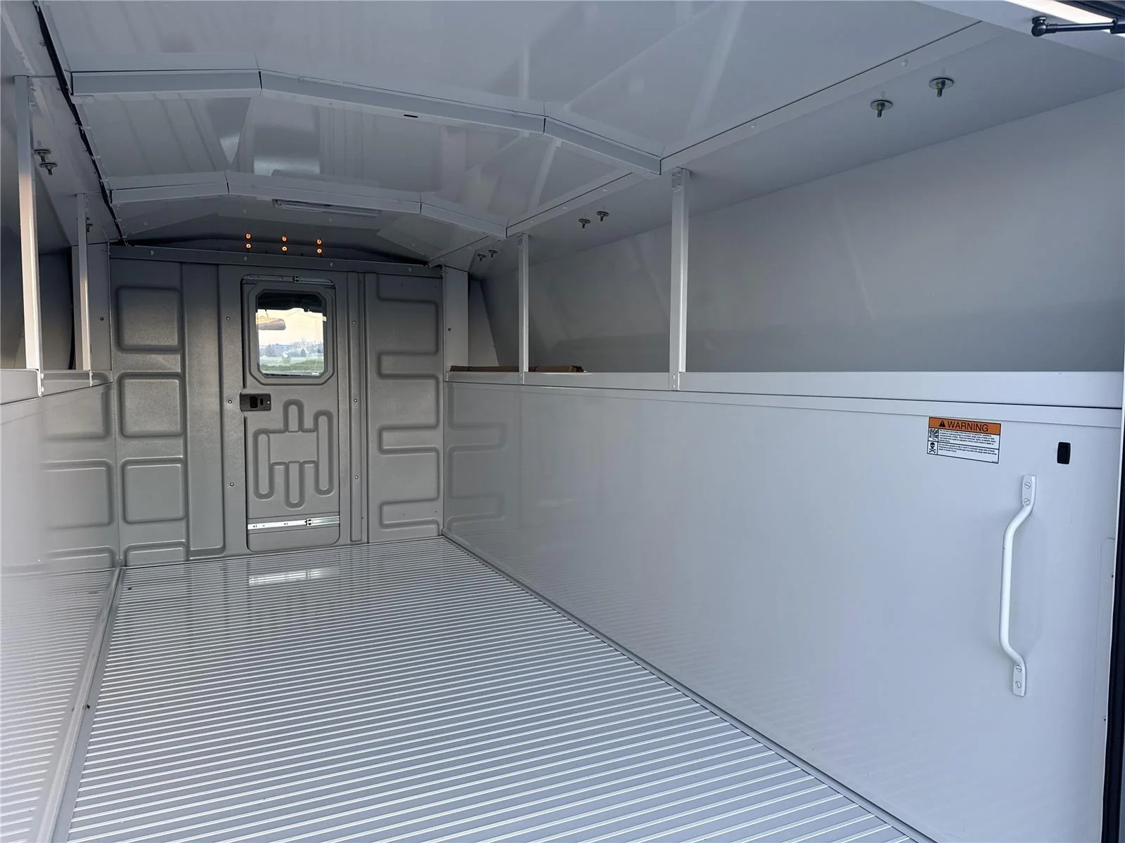 New 2025 Summit White Chevrolet 1WT image 8