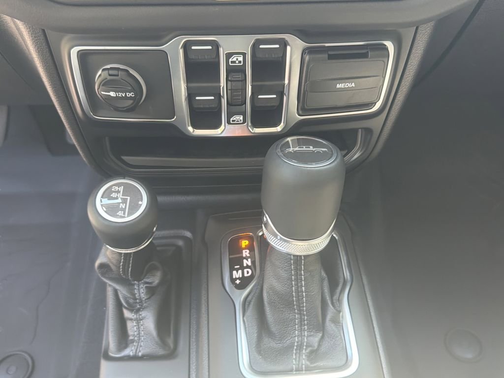 New 2026 White Jeep Sahara image 7