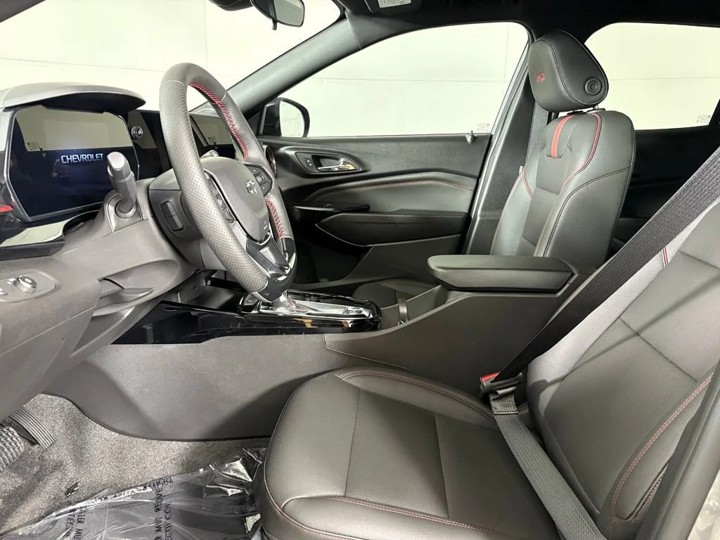 2026 Chevrolet Trax RS - Photo 25