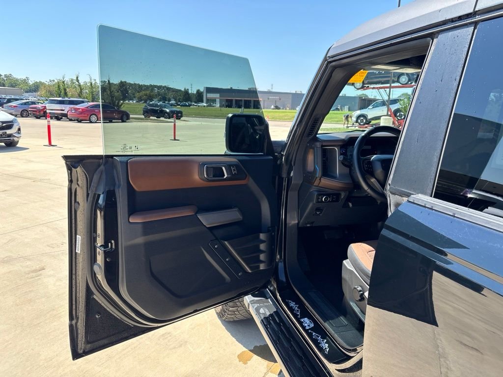 Used 2023 Shadow Black Ford Outer Banks image 18