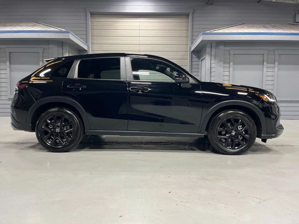 Certified Used 2024 Crystal Black Pearl Honda 5DR AWD SPORT image 8