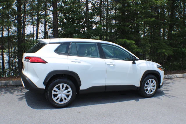 Used 2024 Wind Chill Pearl Toyota L image 14