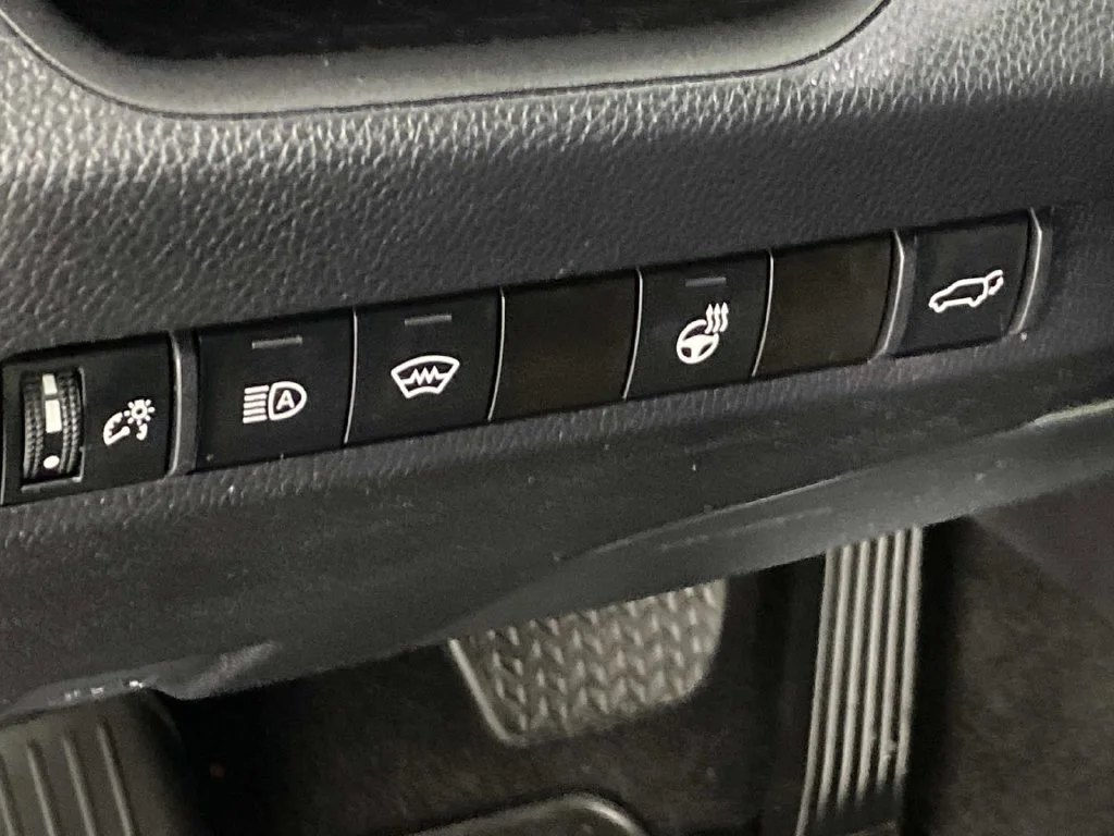 Used 2024 Pearl Toyota SE image 14