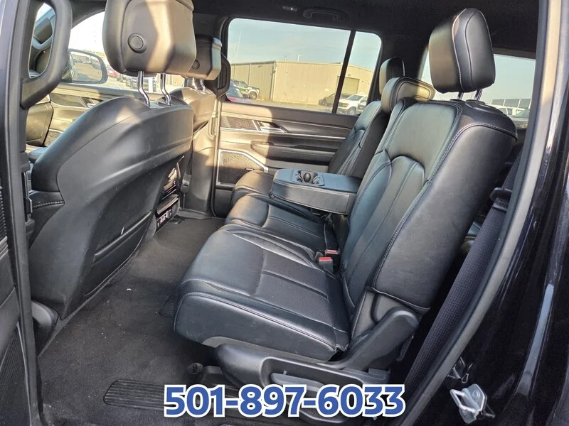 Used 2024 Diamond Black JEEP SERIES II image 9