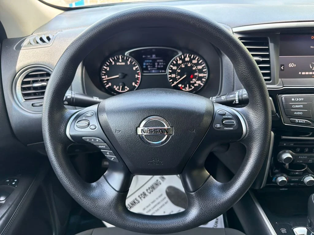 Used 2020 Gray Nissan S image 17