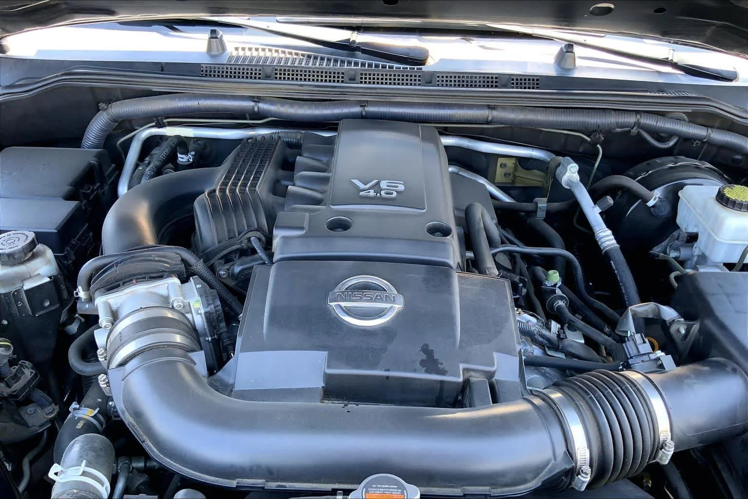 Used 2018 Magnetic Black Nissan PRO-4X image 31