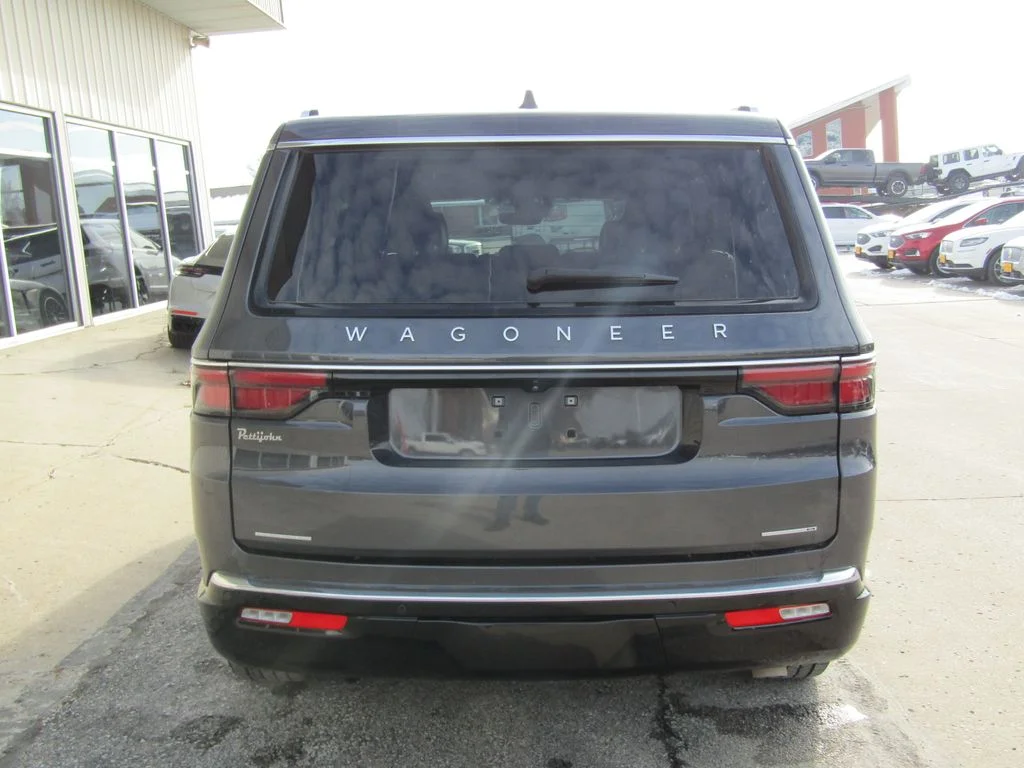 Used 2022 Gray Jeep Series III image 4