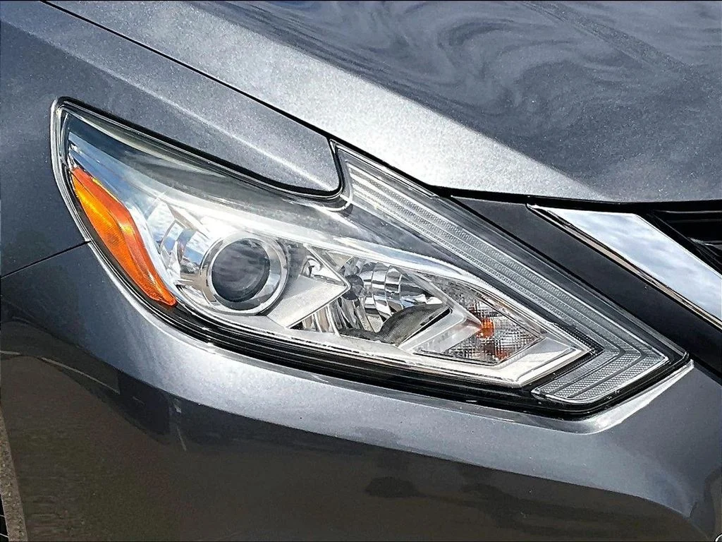 Used 2017 Gray Nissan 2.5 S image 32